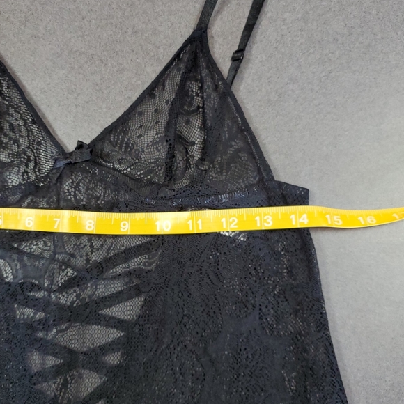 Victoria Secret lingerie - Picture 5 of 6